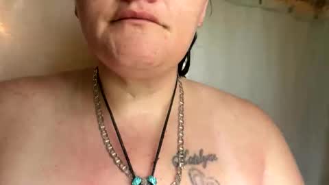 nightshade8807 online show from October 25, 2025, 5:40 pm