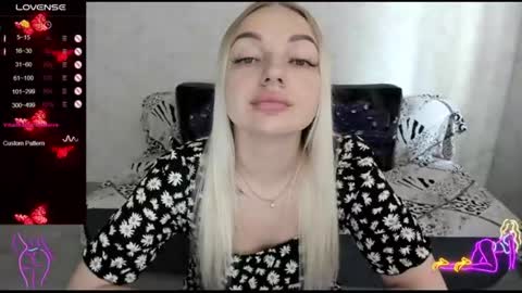 Snapshot of nigo_nika chatting on July 20, 2026, 11:01 am nigo_nika online show from July 20, 2026, 11:01 am
