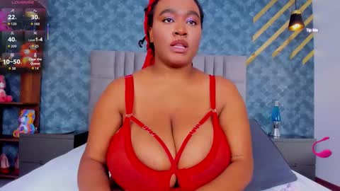 NiiaMoore online show from February 2, 2026, 8:07 pm