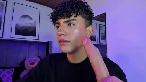 niick_twink online show from October 6, 2025, 7:22 pm