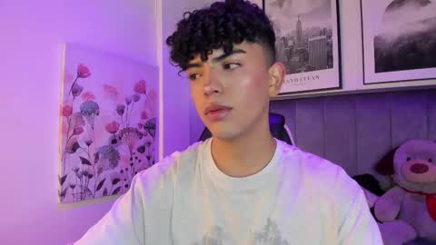 niick_twink online show from October 15, 2025, 7:25 pm