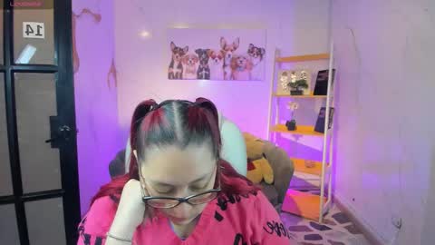 Anni online show from November 14, 2025, 2:05 pm