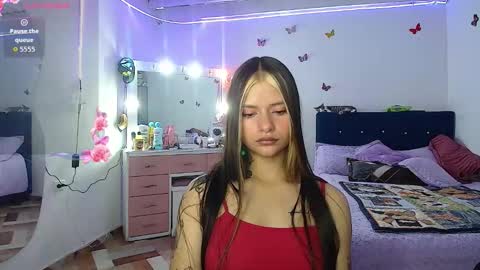 Snapshot of niicolee_0808 chatting on October 22, 2025, 9:25 pm Nicolee   online show from October 22, 2025, 9:25 pm