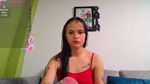 Snapshot of niicolee_0808 chatting on October 24, 2025, 7:54 pm Nicolee   online show from October 24, 2025, 7:54 pm