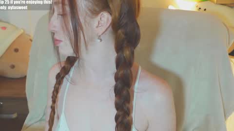 of Nylasweet online show from September 29, 2025, 7:40 pm