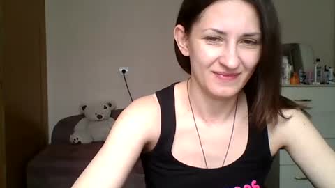 nika_smily online show from May 18, 2026, 8:42 am