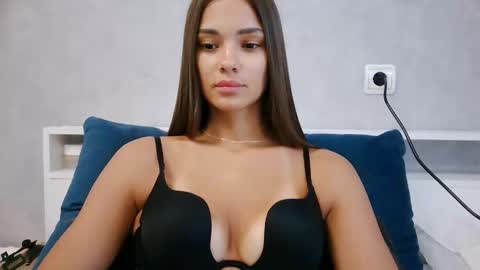 Nika online show from March 20, 2026, 4:17 am