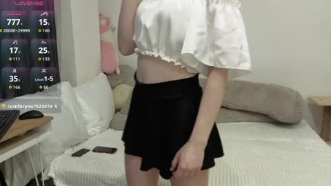 Snapshot of nikagaze chatting on April 6, 2026, 3:13 pm Nika online show from April 6, 2026, 3:13 pm