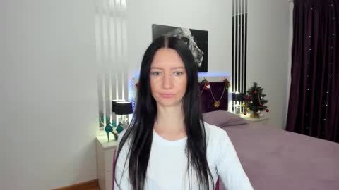 NikaLewis online show from December 22, 2025, 10:34 am