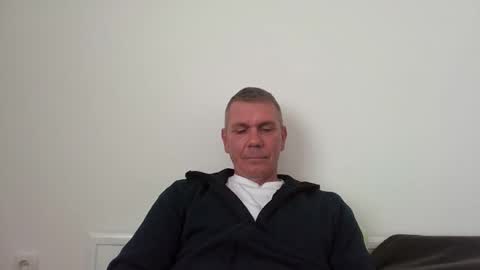 nikan77 online show from March 17, 2026, 10:07 am