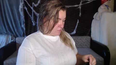 Snapshot of nikaskylink chatting on November 1, 2025, 4:25 am Nika online show from November 1, 2025, 4:25 am