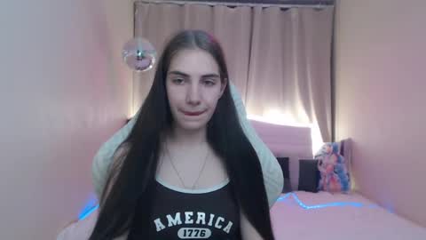 nikastarkk online show from May 25, 2026, 6:36 pm