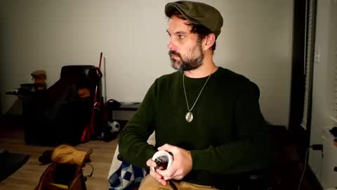 Nike Jude online show from October 28, 2025, 1:20 am