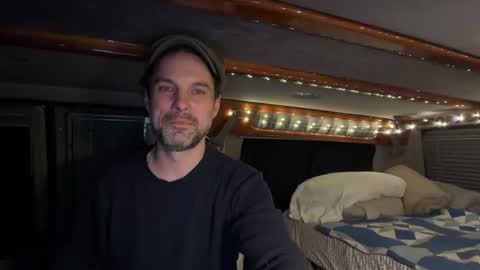 Nike Jude online show from January 14, 2026, 4:29 am