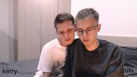 nikikerry_cum_ online show from October 7, 2025, 12:57 pm