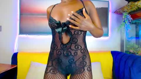 Snapshot of nikita_mimi chatting on October 19, 2025, 8:31 pm Nikita online show from October 19, 2025, 8:31 pm