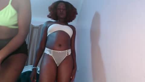 Snapshot of nikita_nicky chatting on September 9, 2025, 5:51 am Nikita online show from September 9, 2025, 5:51 am