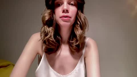 Nikki online show from December 7, 2024, 10:12 am