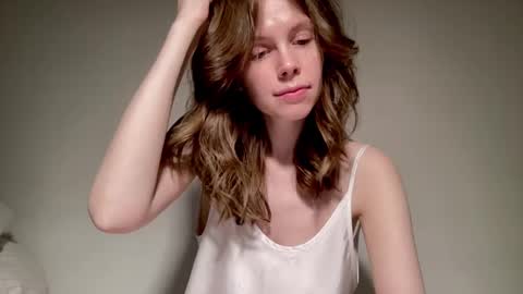 Nikki online show from December 18, 2024, 1:12 pm