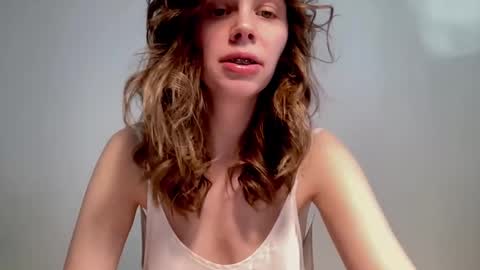 Nikki online show from February 21, 2025, 10:07 am