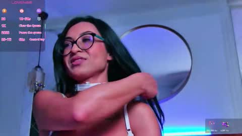 Snapshot of nikki_starx chatting on November 10, 2025, 4:22 am Nikki online show from November 10, 2025, 4:22 am