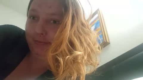 Nikki Tonic online show from December 10, 2024, 1:33 pm