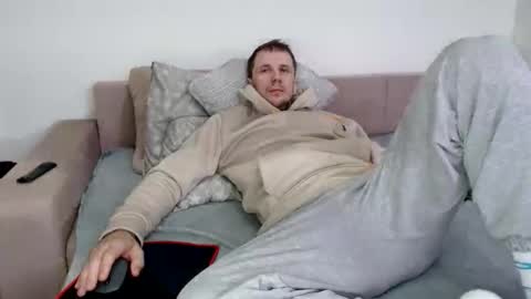 Nick online show from November 8, 2025, 8:25 am