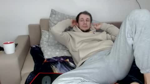 Nick online show from December 19, 2025, 7:15 am