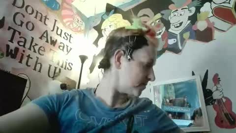 Nikkie online show from November 5, 2025, 6:30 pm