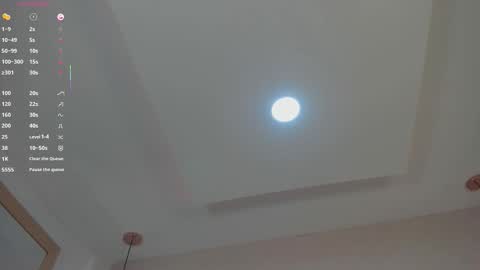 Snapshot of nikkii_vegaa chatting on September 29, 2025, 4:17 am Nikki online show from September 29, 2025, 4:17 am