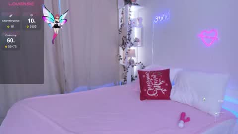 nikkikiss__ online show from November 26, 2025, 2:45 am