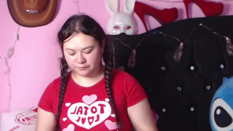 Snapshot of nikkirous_ chatting on December 31, 2024, 1:19 pm Nikkirous online show from December 31, 2024, 1:19 pm