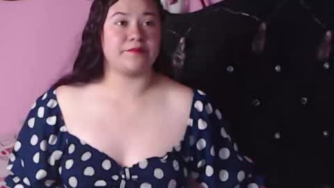 Snapshot of nikkirous_ chatting on December 31, 2024, 4:25 pm Nikkirous online show from December 31, 2024, 4:25 pm