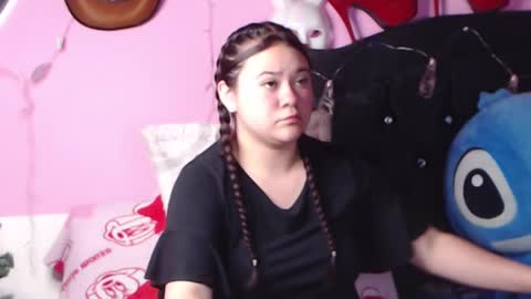 Snapshot of nikkirous_ chatting on January 4, 2025, 4:32 pm Nikkirous online show from January 4, 2025, 4:32 pm