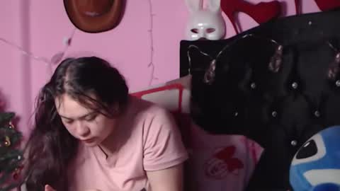 Snapshot of nikkirous_ chatting on January 9, 2025, 1:35 pm Nikkirous online show from January 9, 2025, 1:35 pm