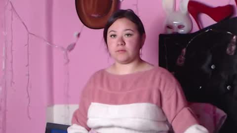 Snapshot of nikkirous_ chatting on January 13, 2025, 4:51 pm Nikkirous online show from January 13, 2025, 4:51 pm