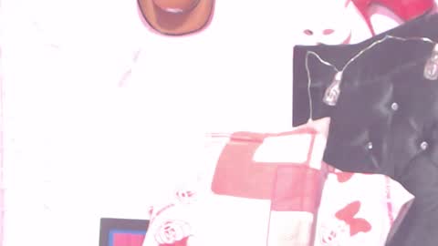 Snapshot of nikkirous_ chatting on January 24, 2025, 6:04 pm Nikkirous online show from January 24, 2025, 6:04 pm