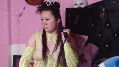 Snapshot of nikkirous_ chatting on January 31, 2025, 6:36 pm Nikkirous online show from January 31, 2025, 6:36 pm