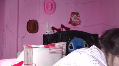 Snapshot of nikkirous_ chatting on February 14, 2025, 3:05 pm Nikkirous online show from February 14, 2025, 3:05 pm