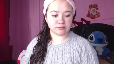 Snapshot of nikkirous_ chatting on February 26, 2025, 12:58 pm Nikkirous online show from February 26, 2025, 12:58 pm