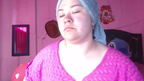 Snapshot of nikkirous_ chatting on October 6, 2025, 12:35 pm Nikkirous online show from October 6, 2025, 12:35 pm