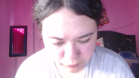 Snapshot of nikkirous_ chatting on October 18, 2025, 12:39 pm Nikkirous online show from October 18, 2025, 12:39 pm