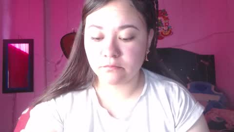 Snapshot of nikkirous_ chatting on October 19, 2025, 2:07 pm Nikkirous online show from October 19, 2025, 2:07 pm