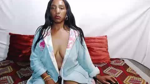 nikkyjigglesx online show from May 24, 2026, 1:43 am