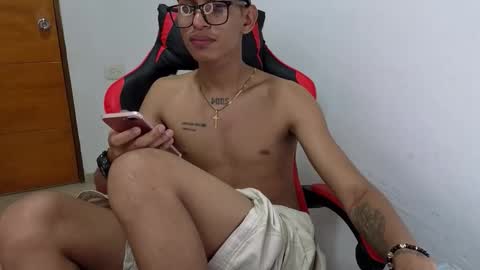 niklaus_wolf online show from March 5, 2026, 5:03 am