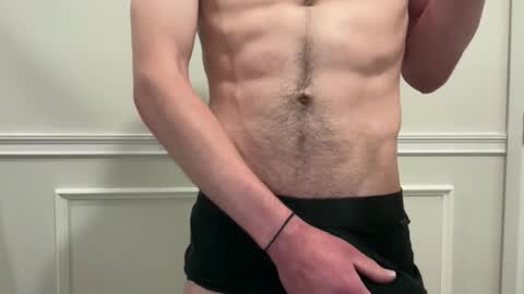 niko9inches online show from June 1, 2026, 5:47 pm