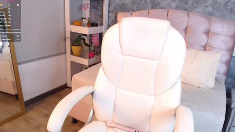 Niko Robin online show from December 3, 2024, 8:28 pm