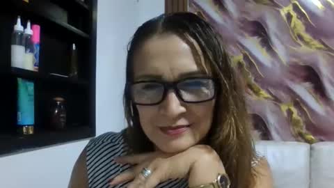 Snapshot of nikol_glow2026 chatting on May 29, 2026, 4:49 pm nikol_glow2026 online show from May 29, 2026, 4:49 pm