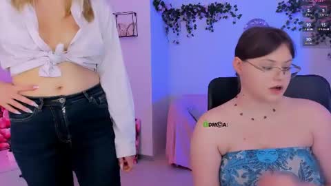 Snapshot of nikol_kitt chatting on July 2, 2026, 6:47 pm Little Niko Help me reach my goals online show from July 2, 2026, 6:47 pm
