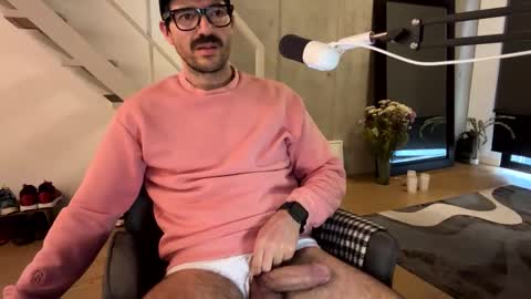 Nikolaj costeer online show from February 4, 2025, 8:28 pm